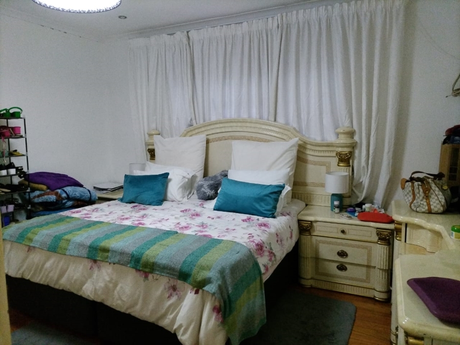 3 Bedroom Property for Sale in Jakarandas Western Cape